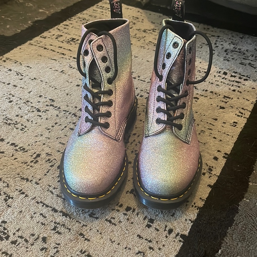 Dr Martens Women’s Pascal 1460 Rainbow/Glitter Boots